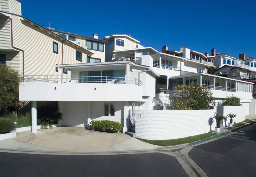  Warren Buffett's House - Emerald Bay Laguna Beach