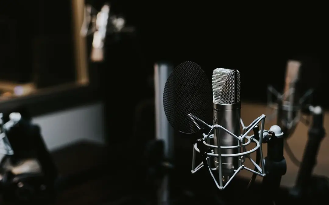 13 Best Investing and Trading Podcasts